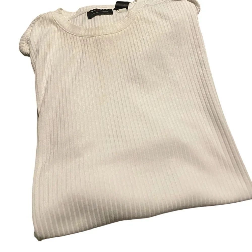 Axcess size XL ribbed crew neck shirt excellent condition (Claiborne Company)